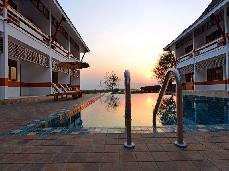 Ananta Inlay Resort Ньоншуэ Экстерьер фото